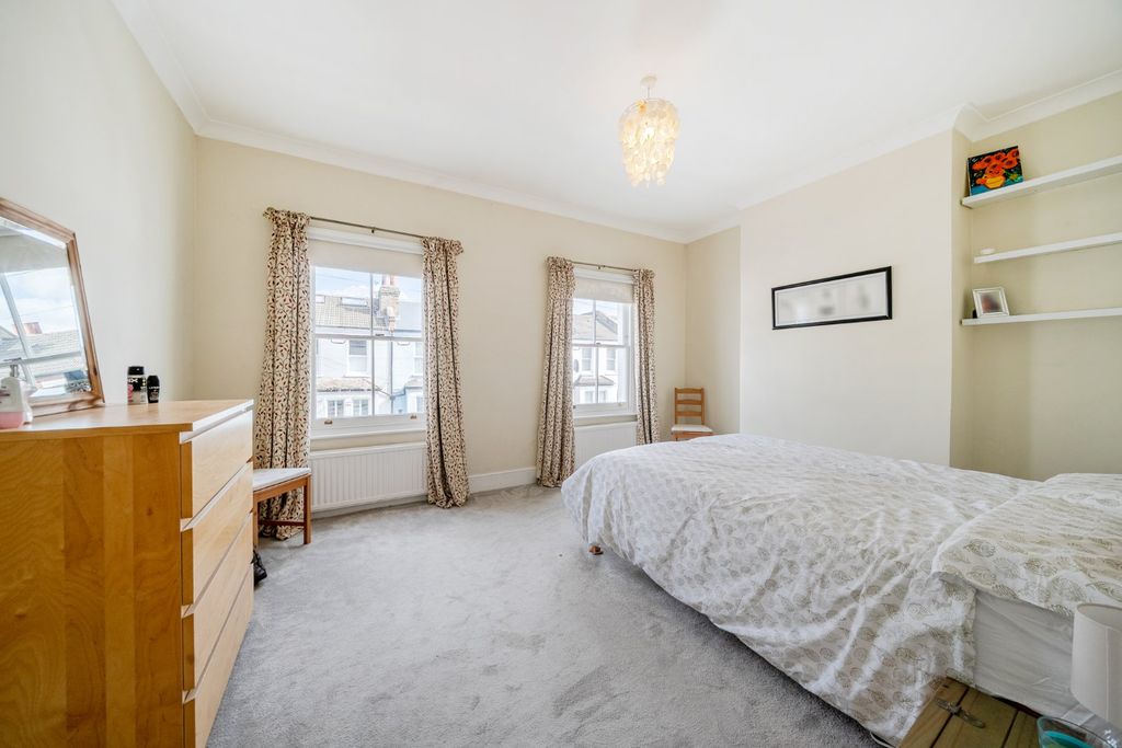 Property photo 3 of 21 Picture No. 11