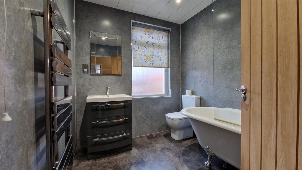 Property photo 3 of 18 20251103_150514.Jpg