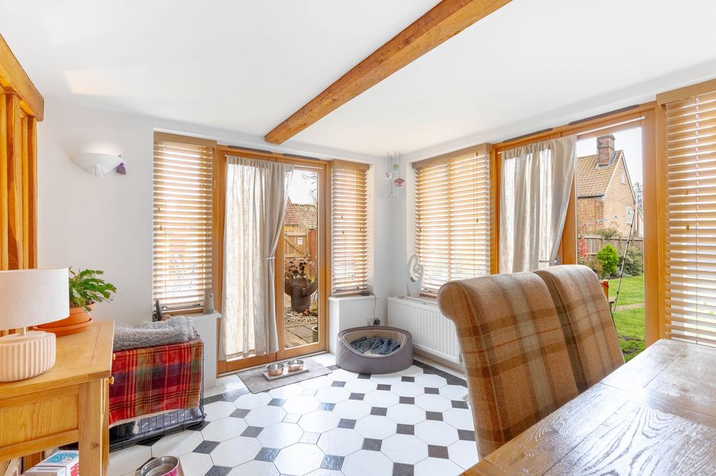 Property photo 3 of 20