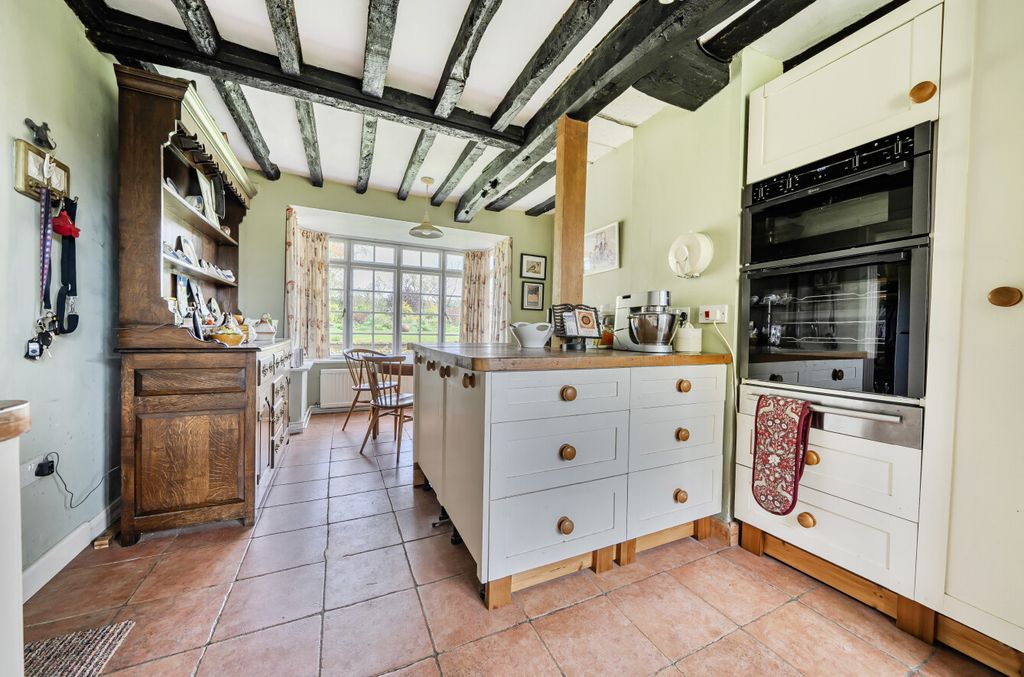 Property photo 3 of 17 1441362-20-69Dfb8A7Dcce7