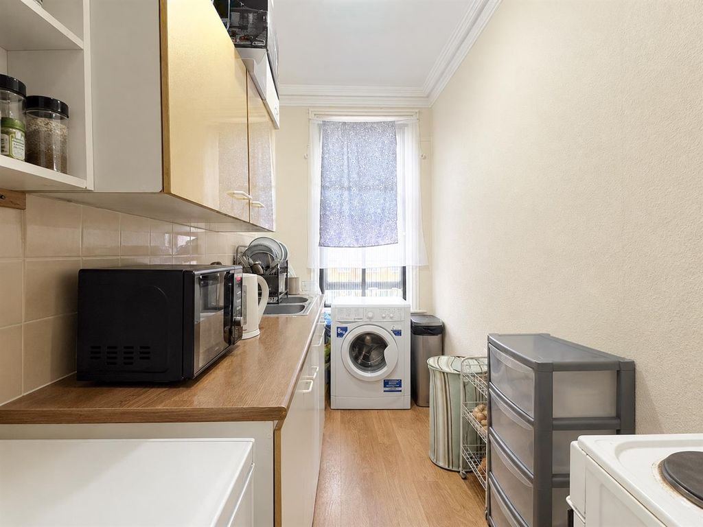 Property photo 2 of 13 Kitchen