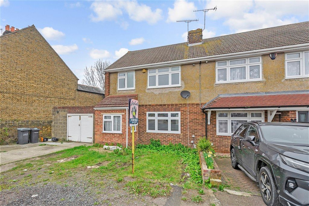 Property photo 2 of 13 External (Web)