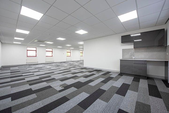 Property photo 3 of 8 109804_Cliffepark_7Gf_Ls270Ry_Img_04_0000.Jpeg