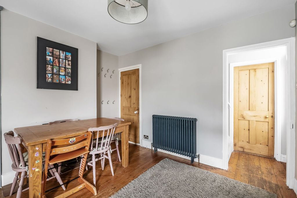 Property photo 3 of 21