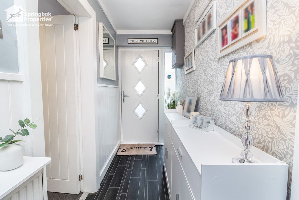 Property photo 2 of 16 Image 1