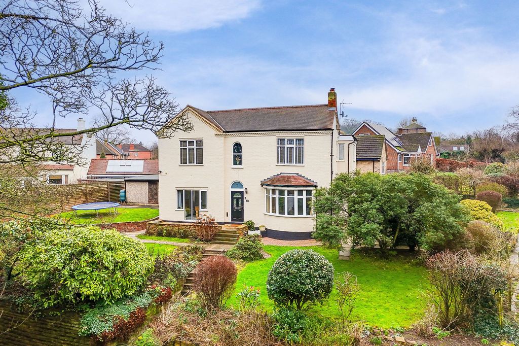 Property photo 1 of 37