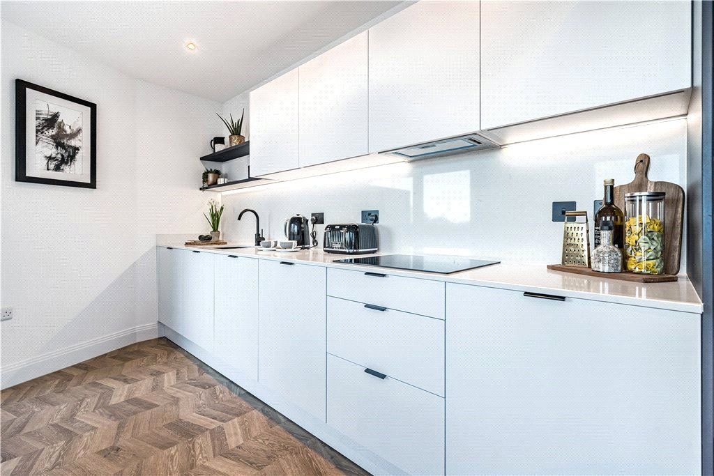 Property photo 1 of 6 Kitchen