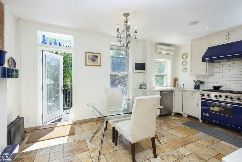 Property photo 2 of 14 <Alttext/>