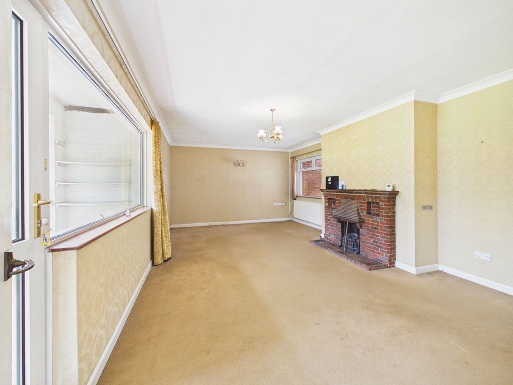 Property photo 2 of 23