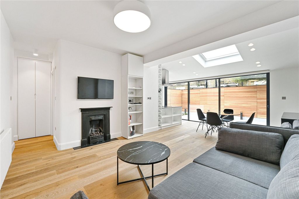 Property photo 1 of 10 Picture No. 02