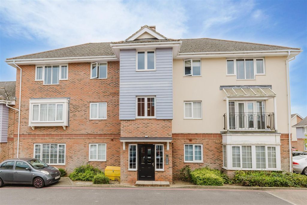 Property photo 1 of 19 External 1.Jpg