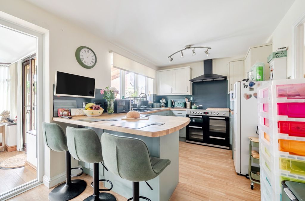 Property photo 3 of 26 1496356-6-6A61000d7F0B2
