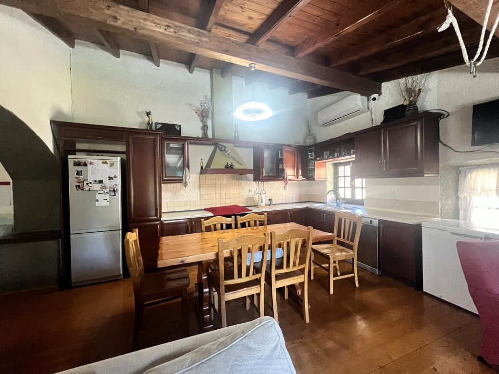 Property photo 2 of 12 Kitchen/Dining