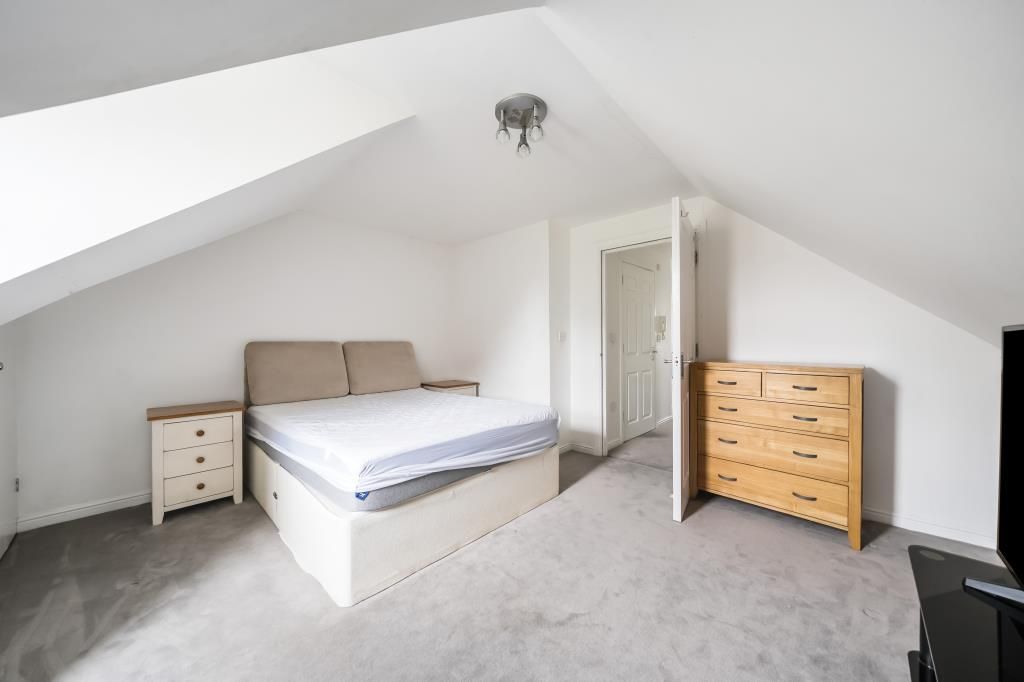 Property photo 3 of 21 Bedroom