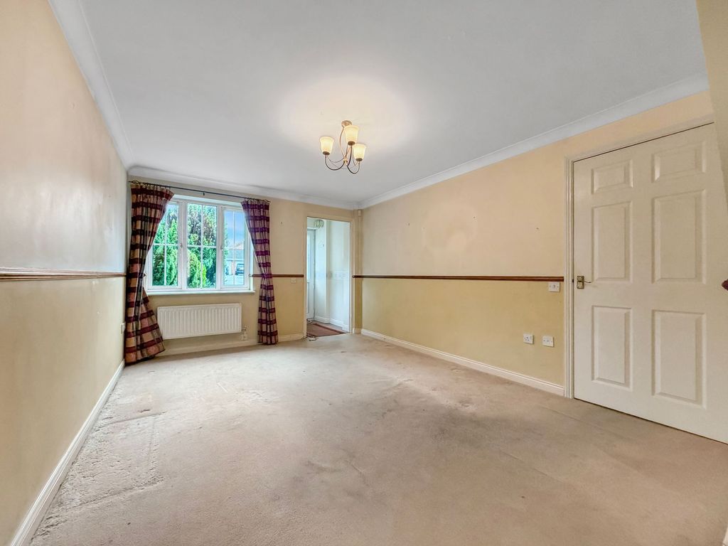 Property photo 3 of 25
