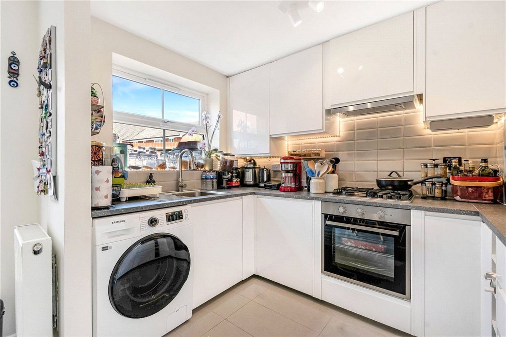 Property photo 1 of 14 Kitchen