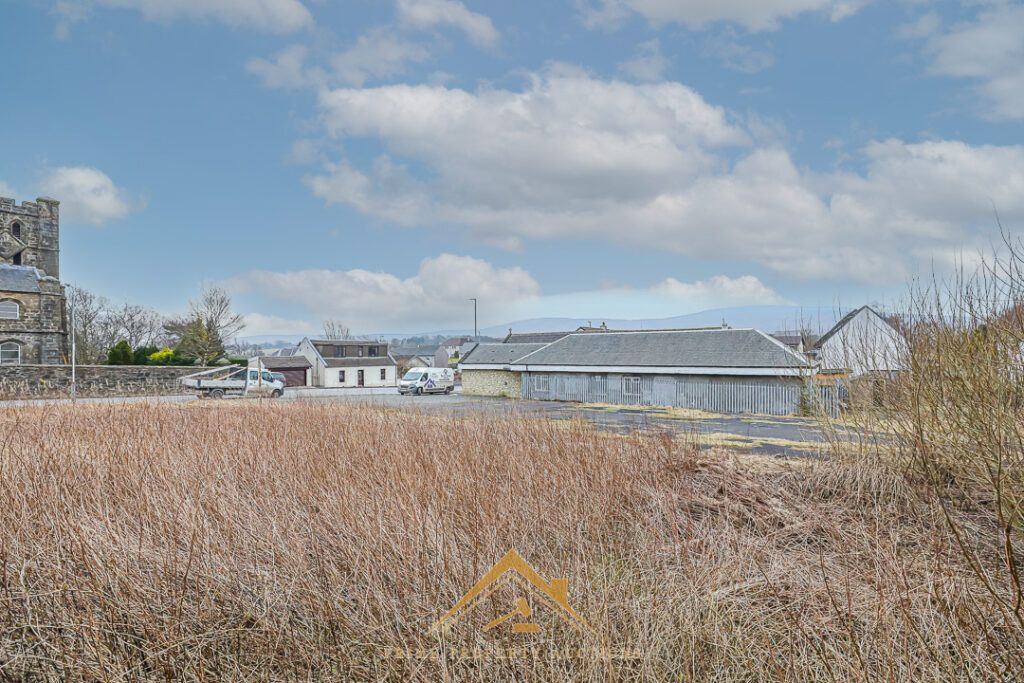 Property photo 2 of 5
