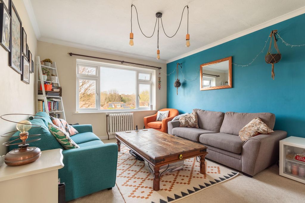 Property photo 2 of 12 Living Room