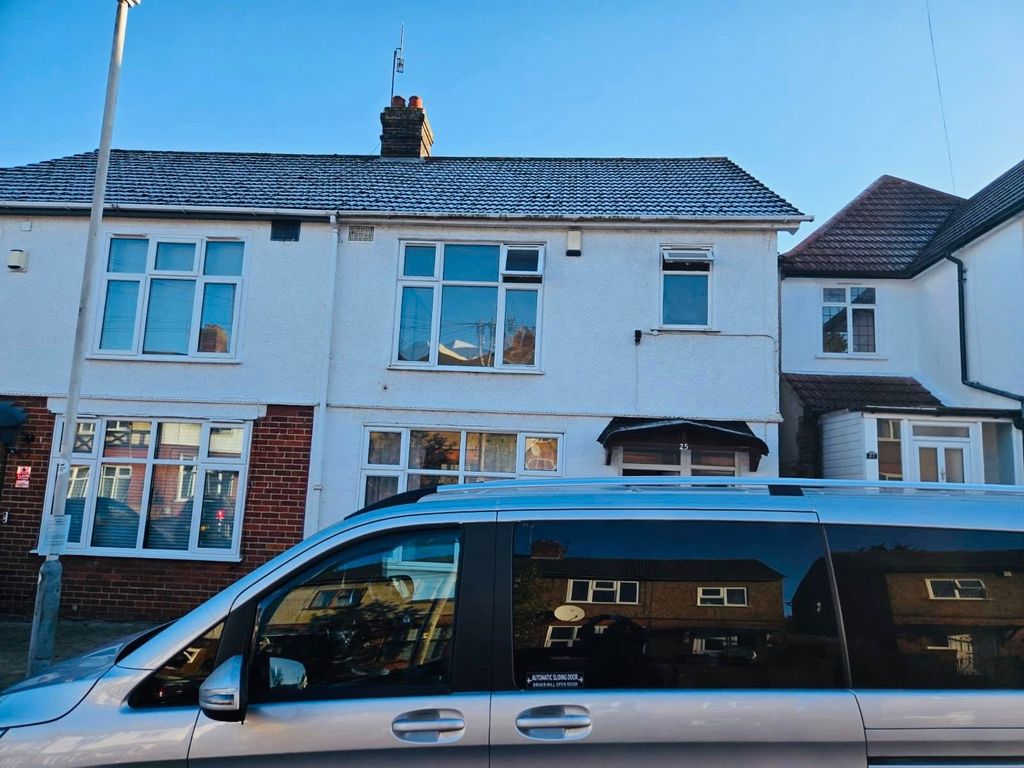 Property photo 1 of 28