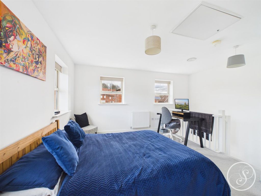 Property photo 3 of 16 Cam02071G0-Pr0866-Still016.Jpg