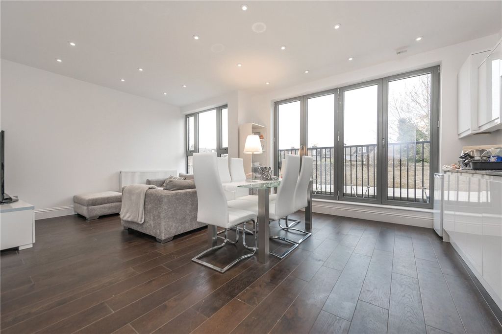 Property photo 3 of 11 Picture No. 07