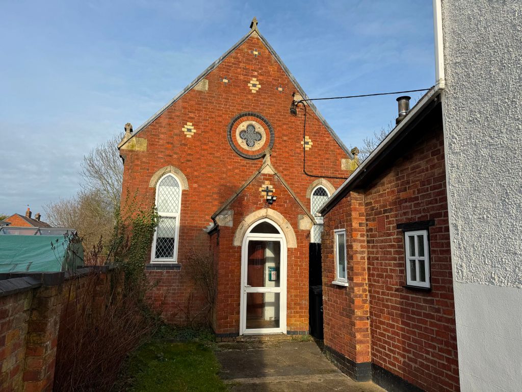 Property photo 1 of 4