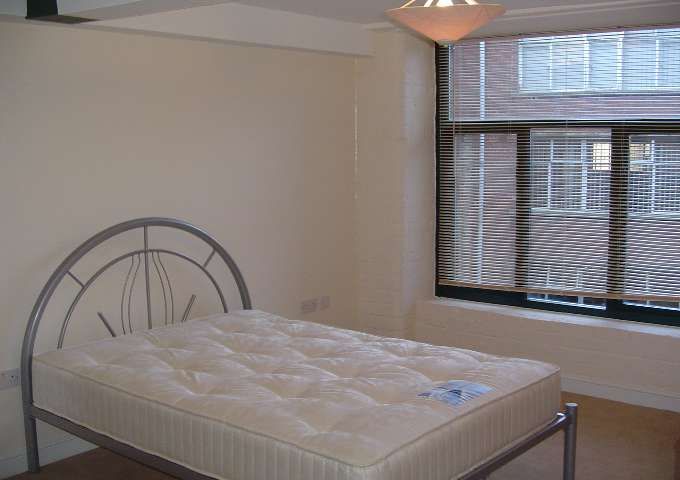 Property photo 3 of 4 Bedroom