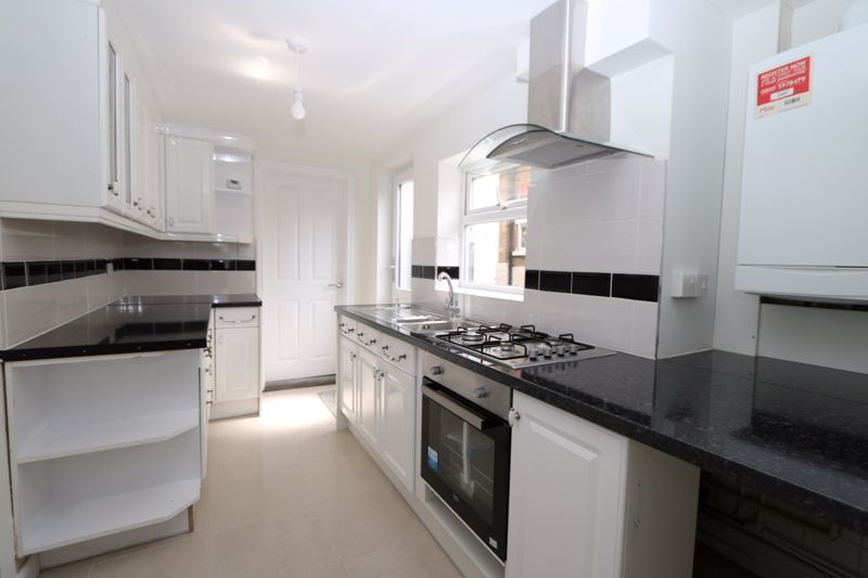 Property photo 2 of 12 Photo 8