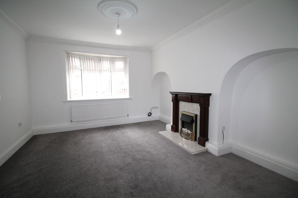Property photo 2 of 14 Img_1028