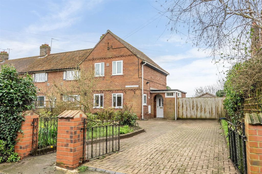 Property photo 1 of 18 Applegarth Cottages (19 Of 19).Jpg
