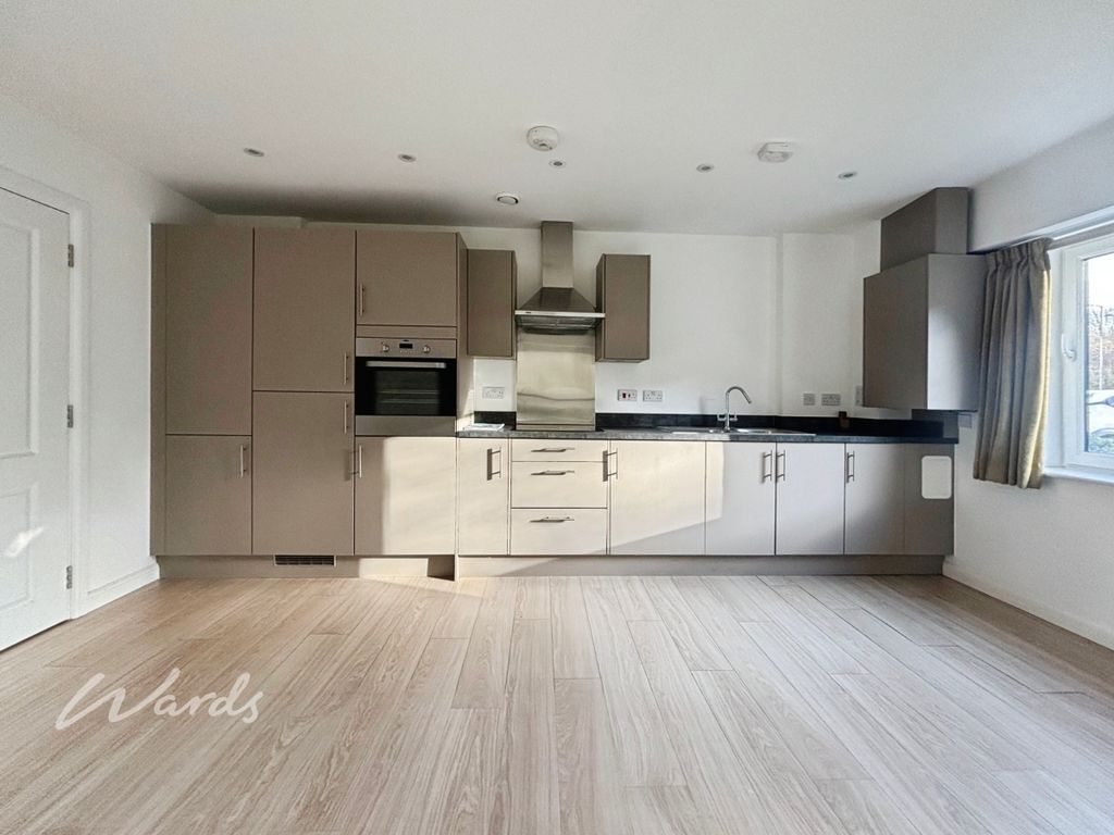 Property photo 3 of 9 Kitchen