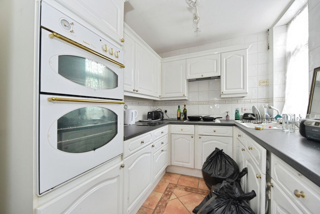 Property photo 2 of 10 Pbox-Img.Jpg