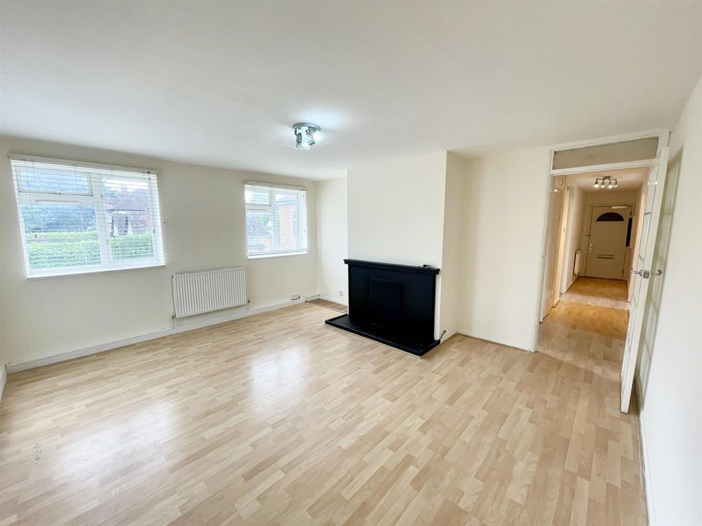 Property photo 1 of 8 Thumbnail_Img_3667.Jpg