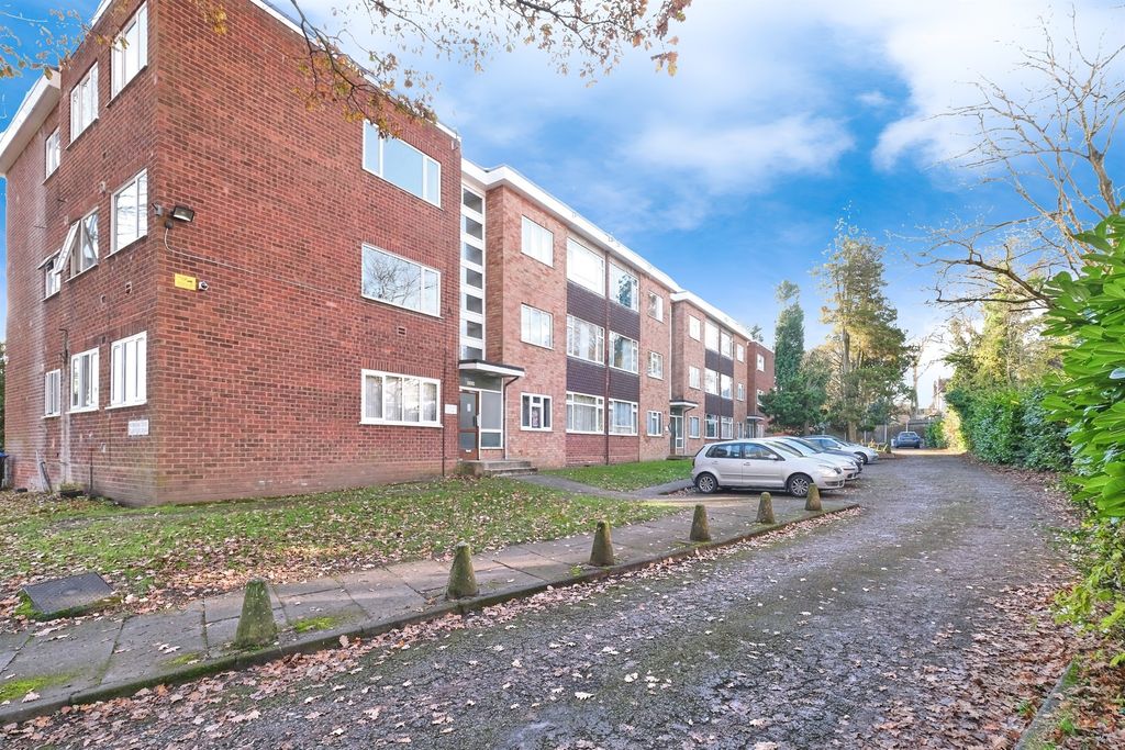 Property photo 1 of 7