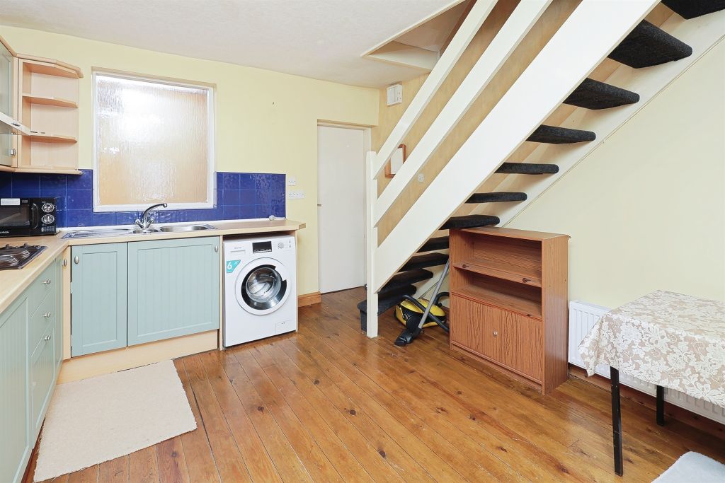 Property photo 2 of 7