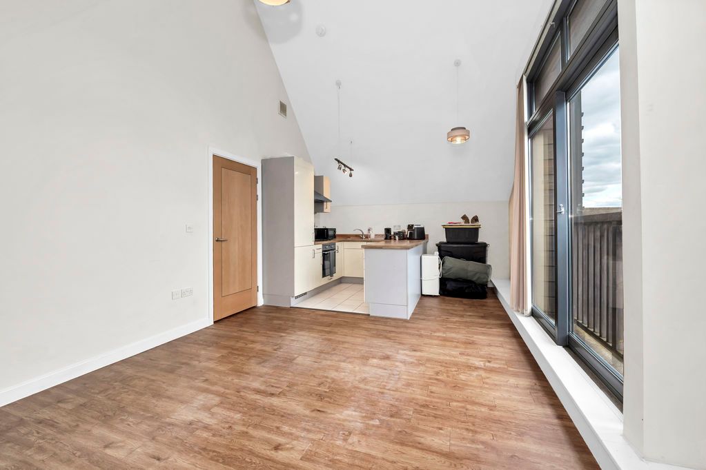 Property photo 2 of 10 Sitting Room/Kitchen