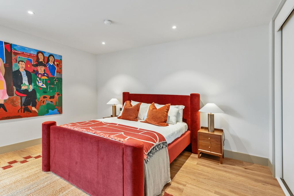 Property photo 1 of 39