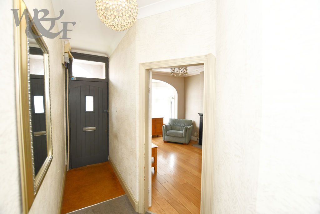 Property photo 2 of 32 Photo 7