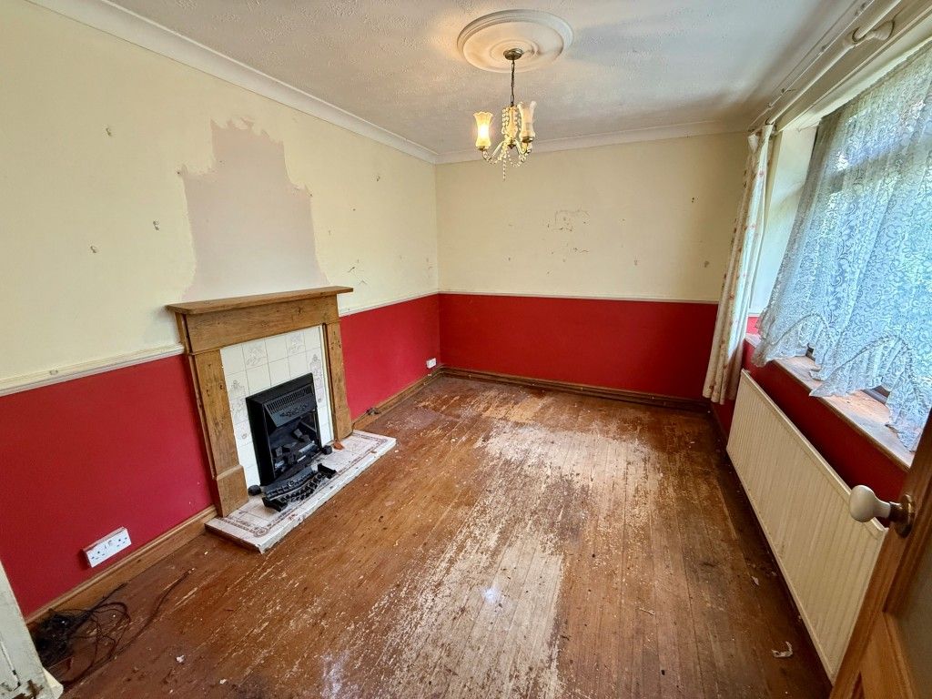 Property photo 3 of 8 Living Room
