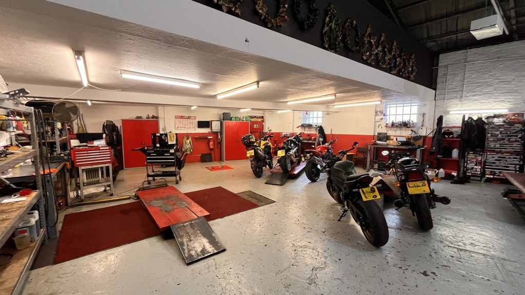 Property photo 3 of 8 Photo 3