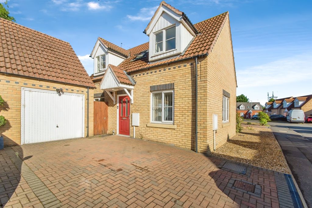 Property photo 1 of 15