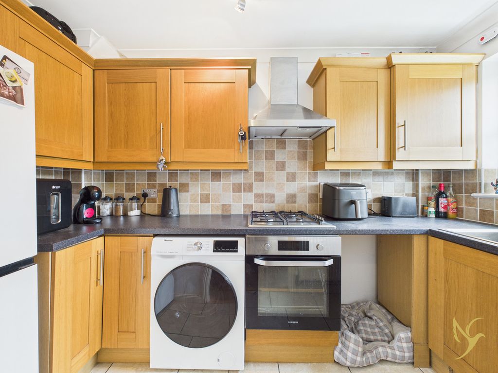 Property photo 3 of 21