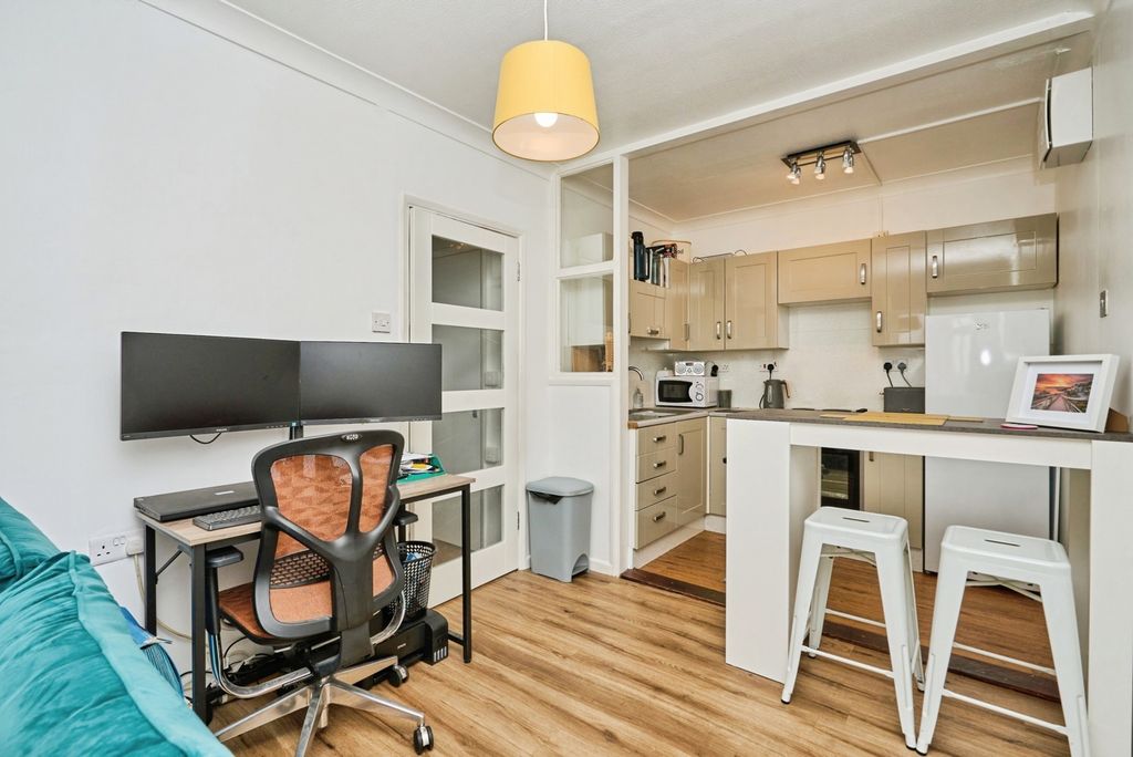 Property photo 3 of 7 Living Area