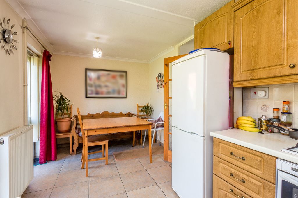 Property photo 3 of 11 Kitchen/Dining Room