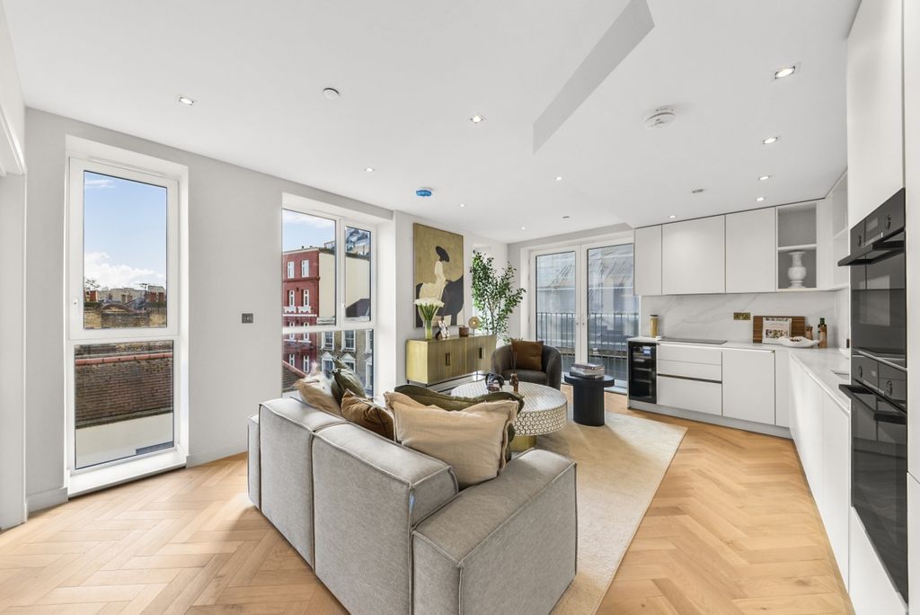 Property photo 2 of 27 Dsc_3779_High