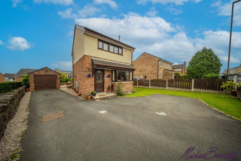 Property photo 1 of 26