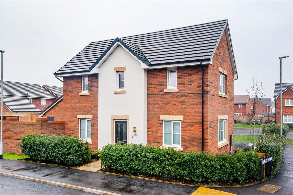 Property photo 1 of 31 Front External