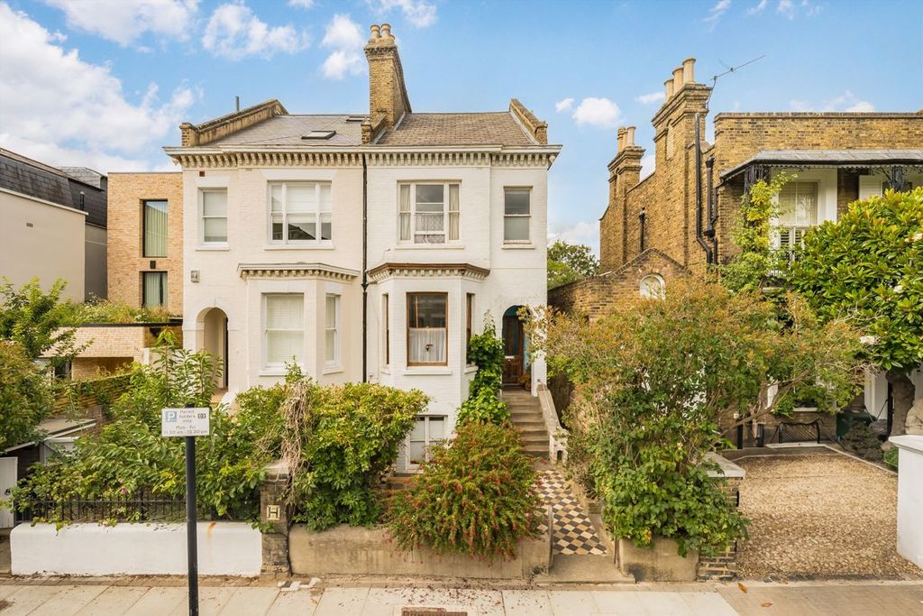 Property photo 1 of 7