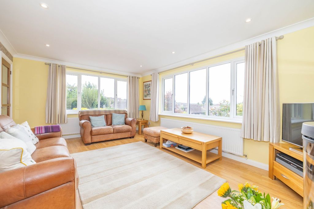 Property photo 2 of 19 Picture 2