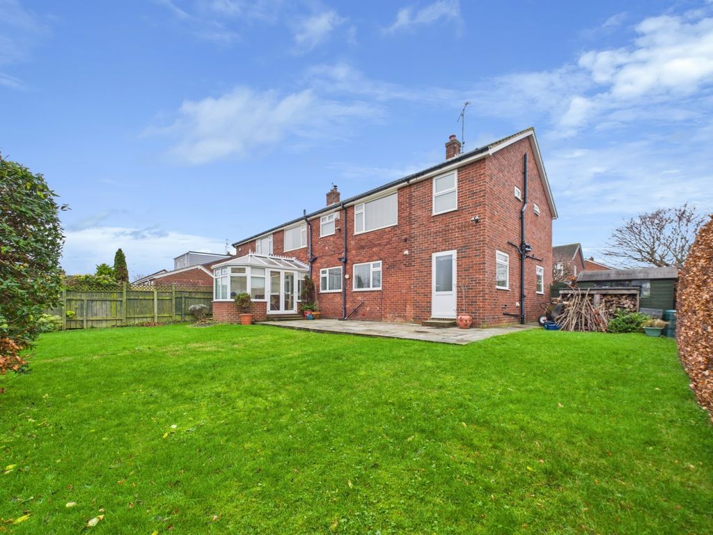 Property photo 2 of 23 Cam02195G0-Pr0095-Still036